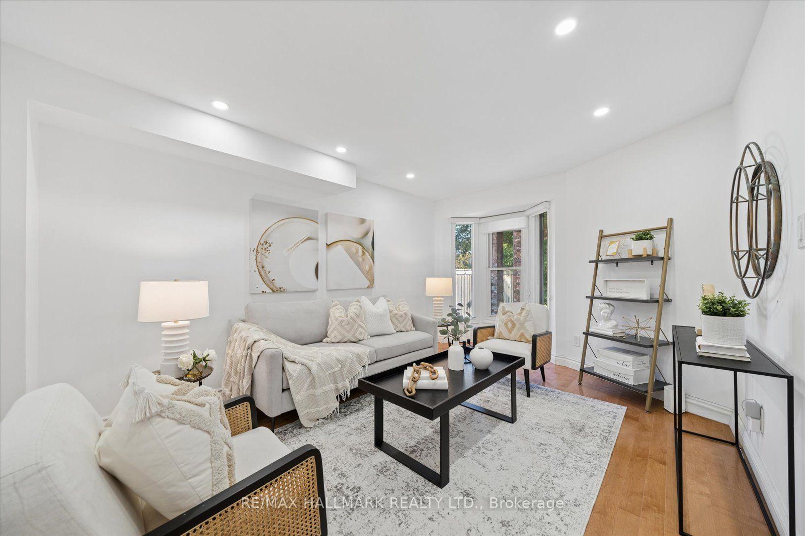 Photo 8 of 67 Chilmar Crescent, Vaughan, Uplands — HOMEH