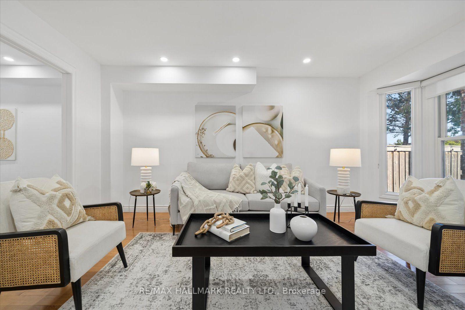 Photo 9 of 67 Chilmar Crescent, Vaughan, Uplands — HOMEH