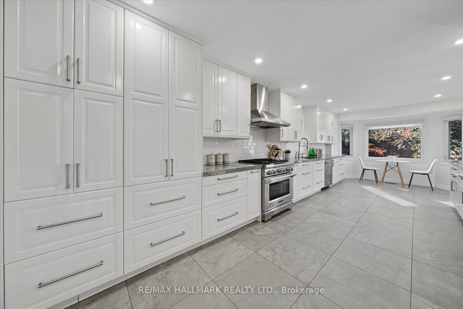 Photo 16 of 67 Chilmar Crescent, Vaughan, Uplands — HOMEH