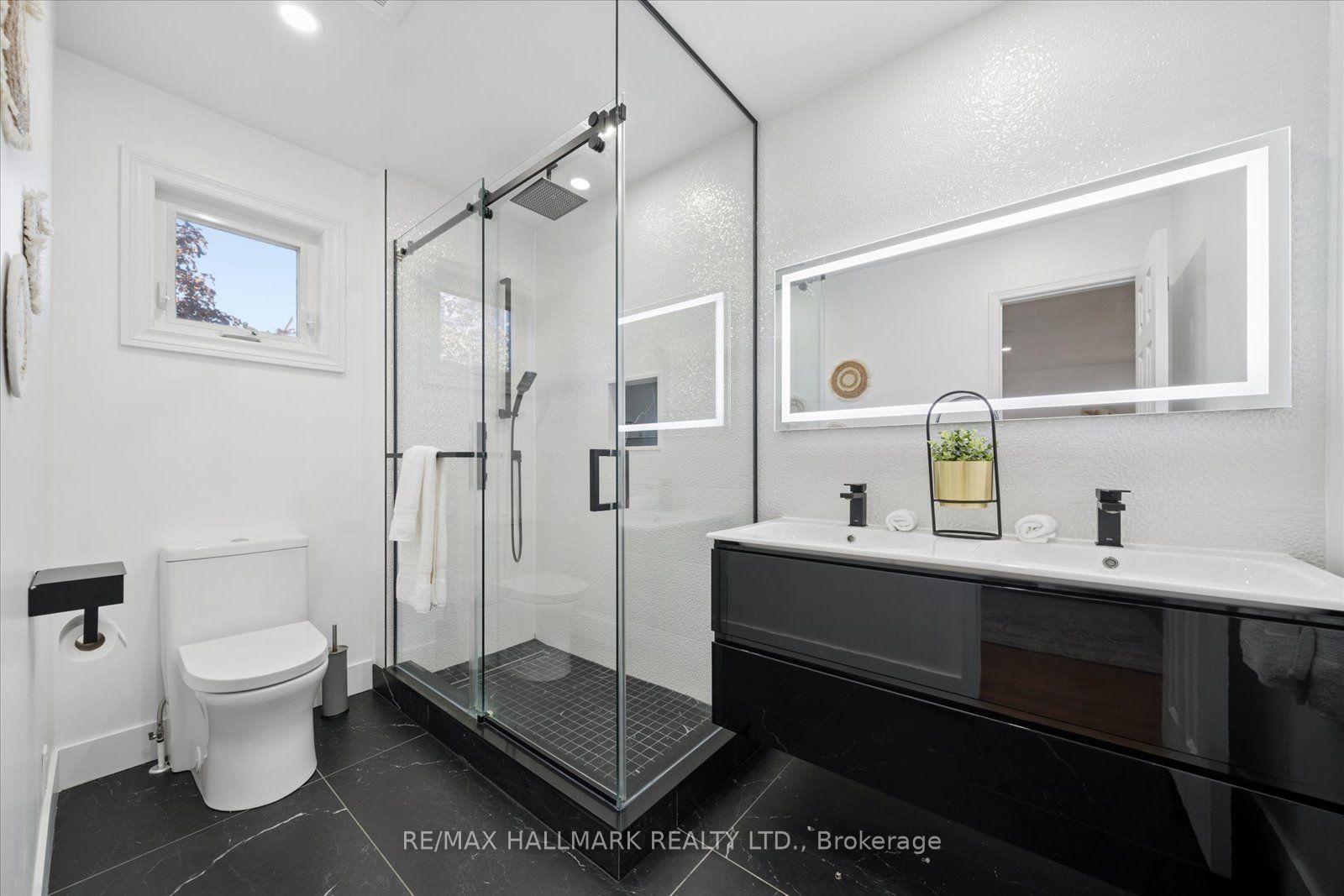 Photo 29 of 67 Chilmar Crescent, Vaughan, Uplands — HOMEH