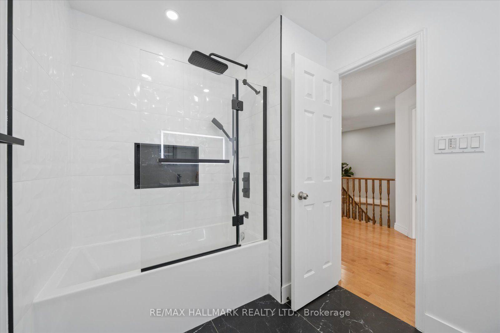 Photo 39 of 67 Chilmar Crescent, Vaughan, Uplands — HOMEH