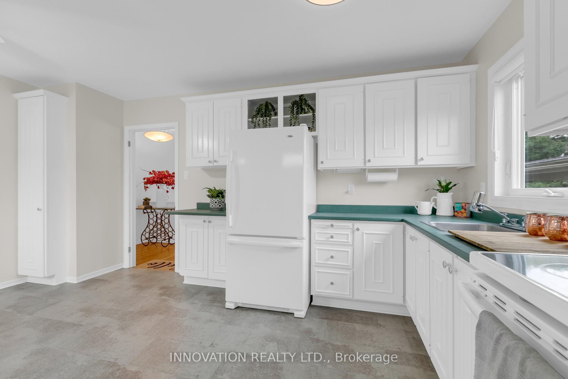 Photo 8 of 2364 Jefferson Street, Ottawa, Guildwood Estates - Urbandale Acres — HOMEH