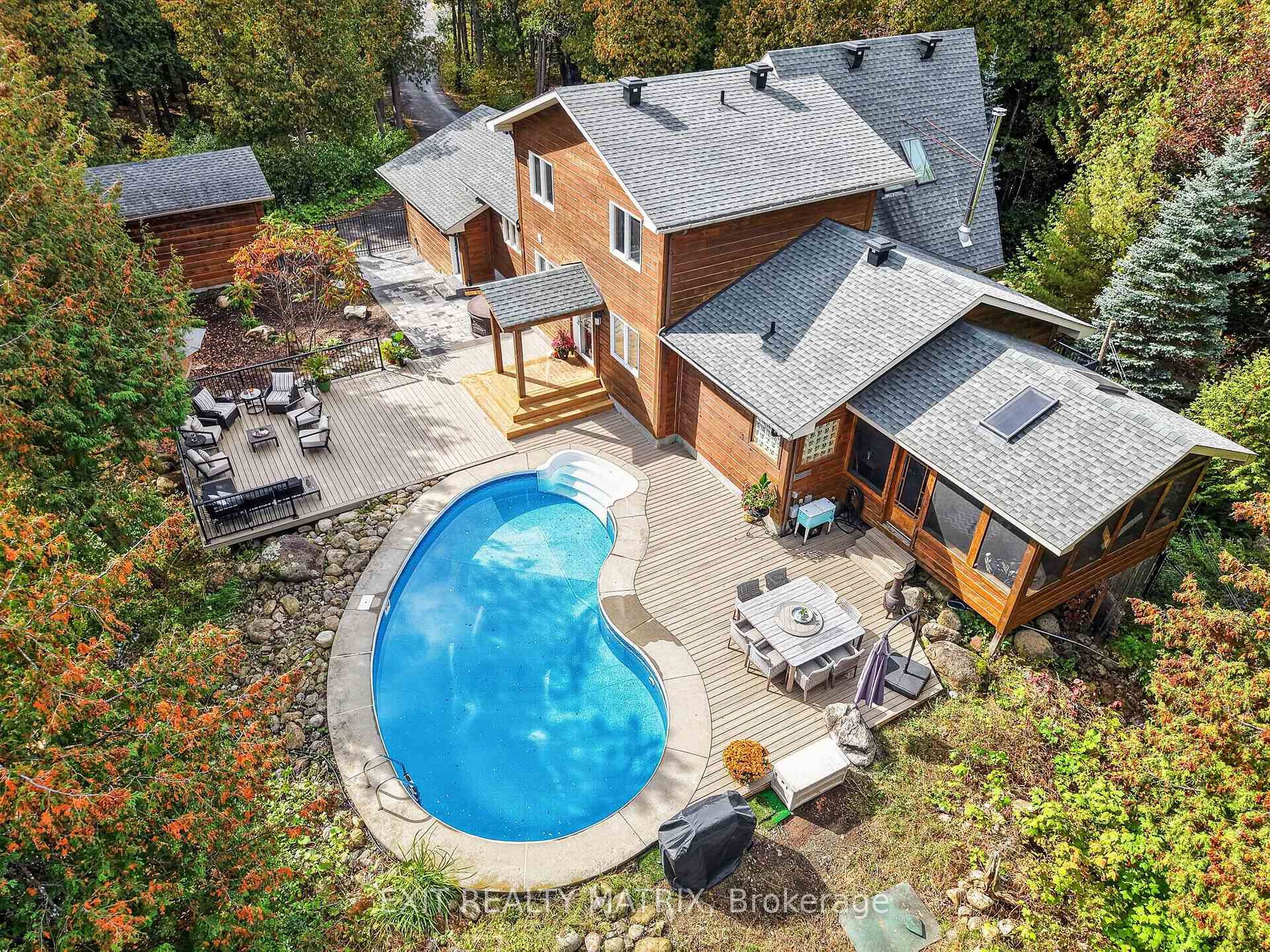 Photo of 8010 Iveson Drive