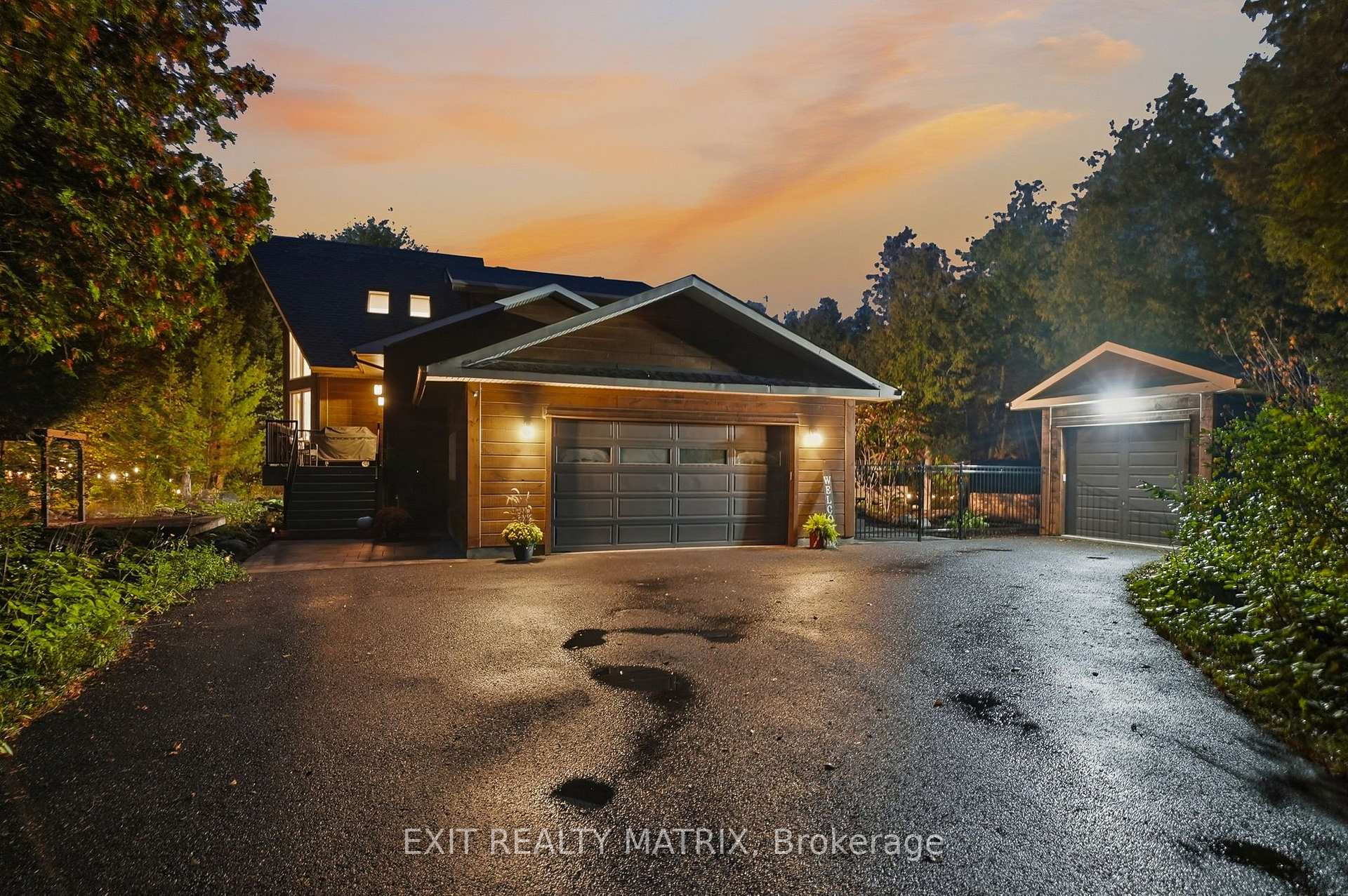 Photo 2 of 8010 Iveson Drive, Ottawa, Osgoode Twp North of Reg Rd 6 — HOMEH