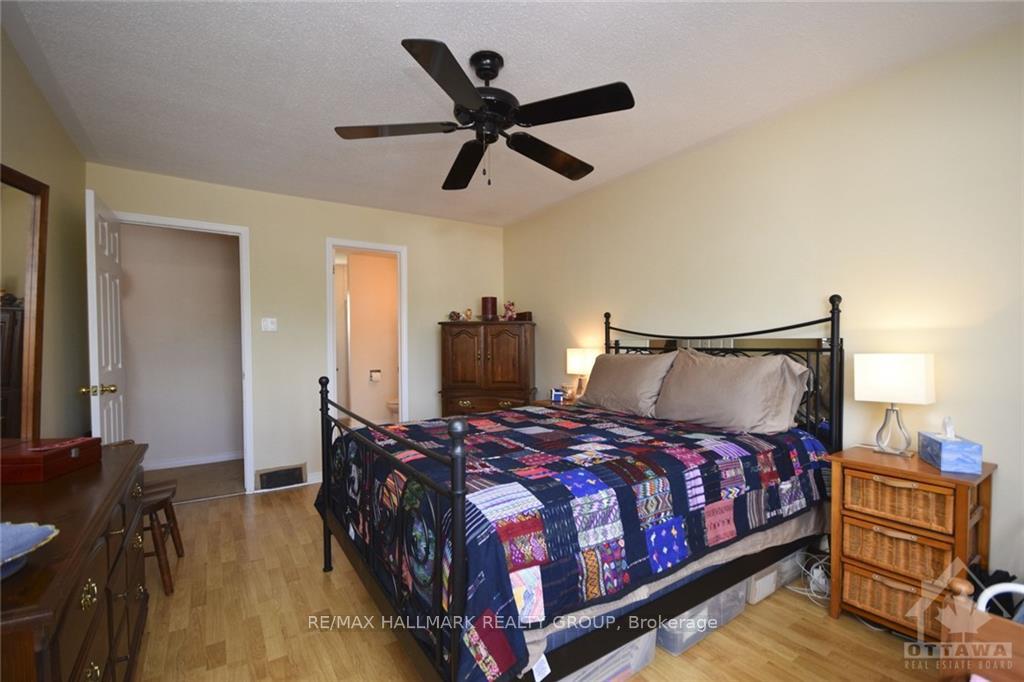Photo 15 of 417 Pauline Charron Place, Ottawa, Vanier — HOMEH