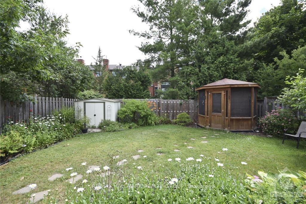 Photo 29 of 417 Pauline Charron Place, Ottawa, Vanier — HOMEH