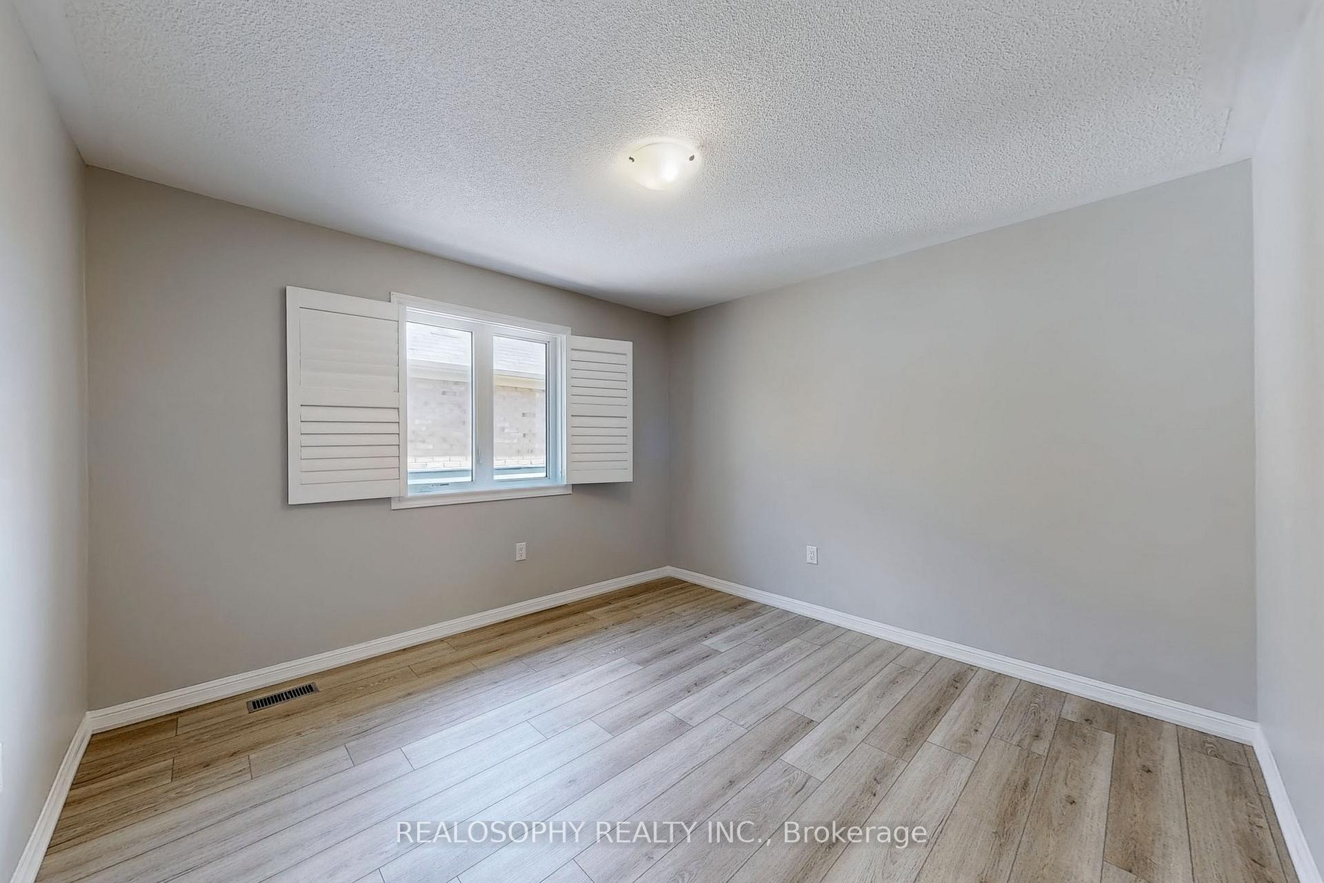Photo 33 of 106 Miracle Trail, Brampton, Northwest Brampton — HOMEH