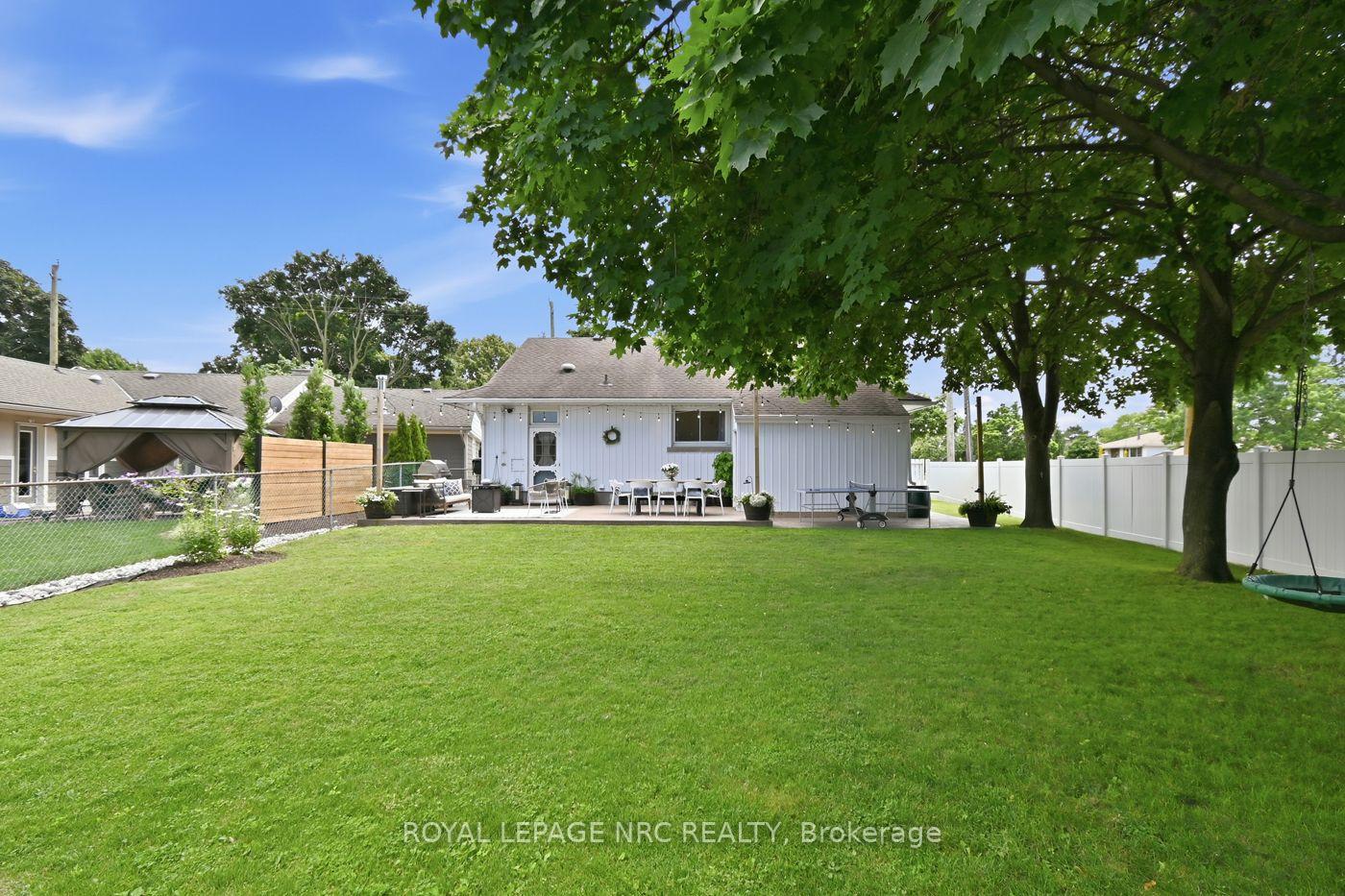 Photo 38 of 1 Nancy Drive, St. Catharines, Vine/Linwell — HOMEH
