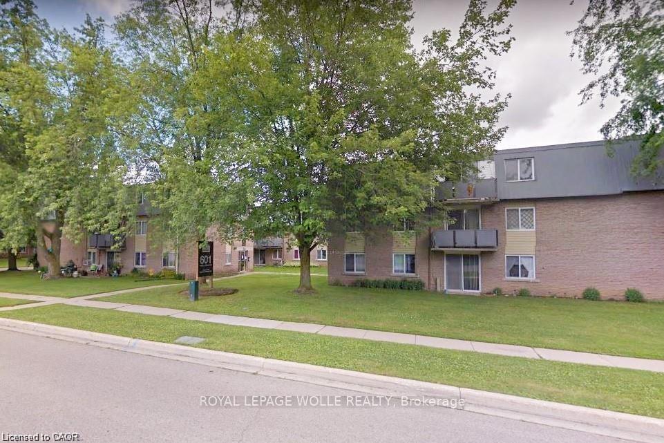 Photo of Unit 7, 633 Barber Avenue N