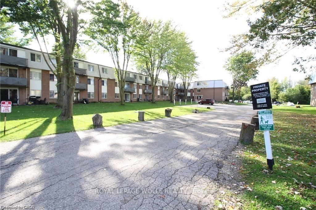 Photo 2 of Unit 7, 633 Barber Avenue N, North Perth, Listowel — HOMEH