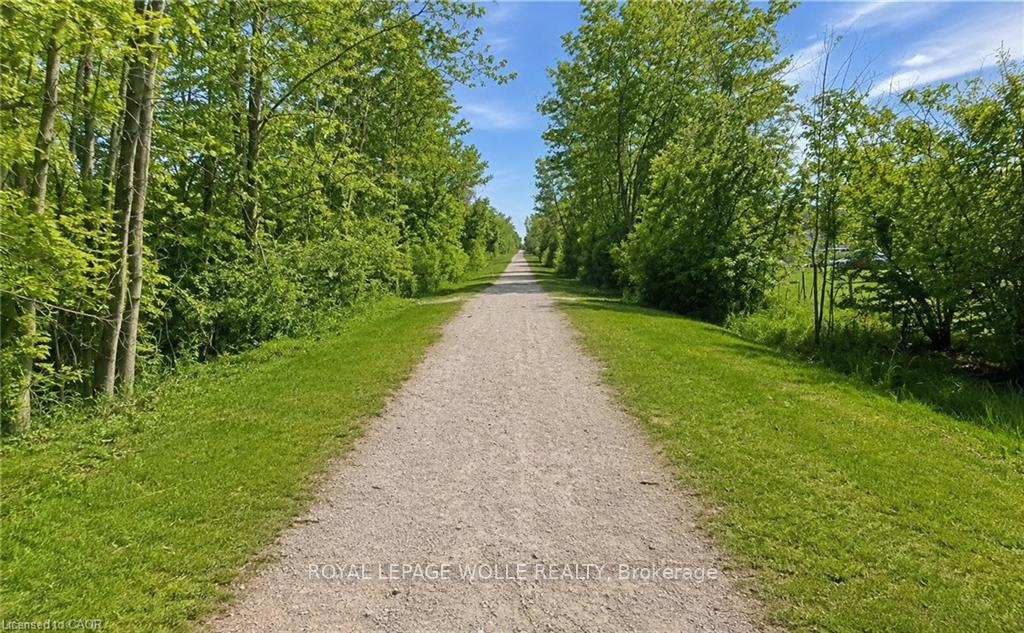 Photo 10 of Unit 7, 633 Barber Avenue N, North Perth, Listowel — HOMEH