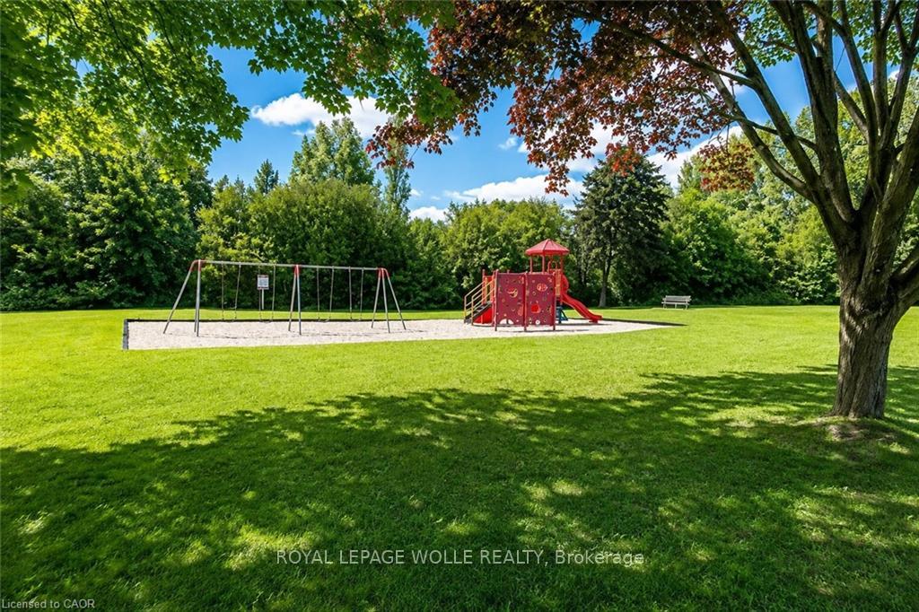 Photo 11 of Unit 7, 633 Barber Avenue N, North Perth, Listowel — HOMEH