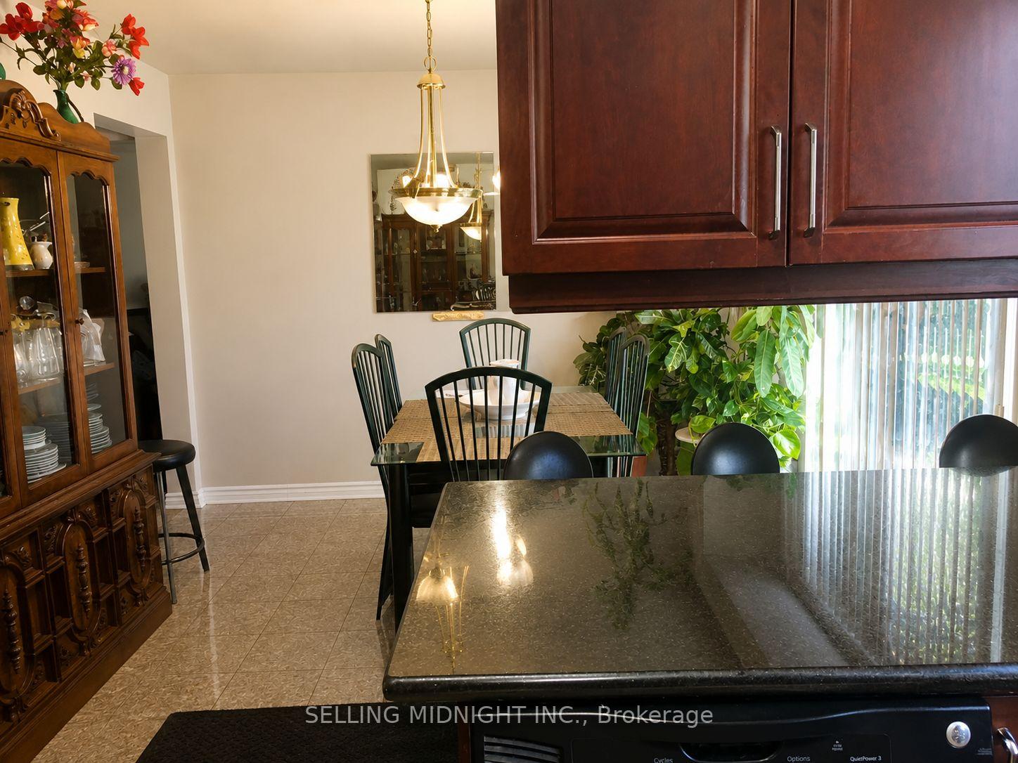 Photo 5 of Unit Room, 441 Rutherford Road N, Brampton, Madoc — HOMEH