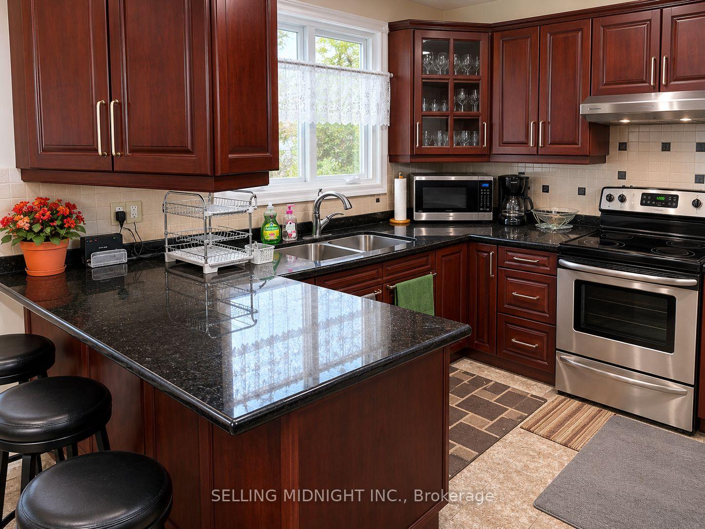 Photo 7 of Unit Room, 441 Rutherford Road N, Brampton, Madoc — HOMEH