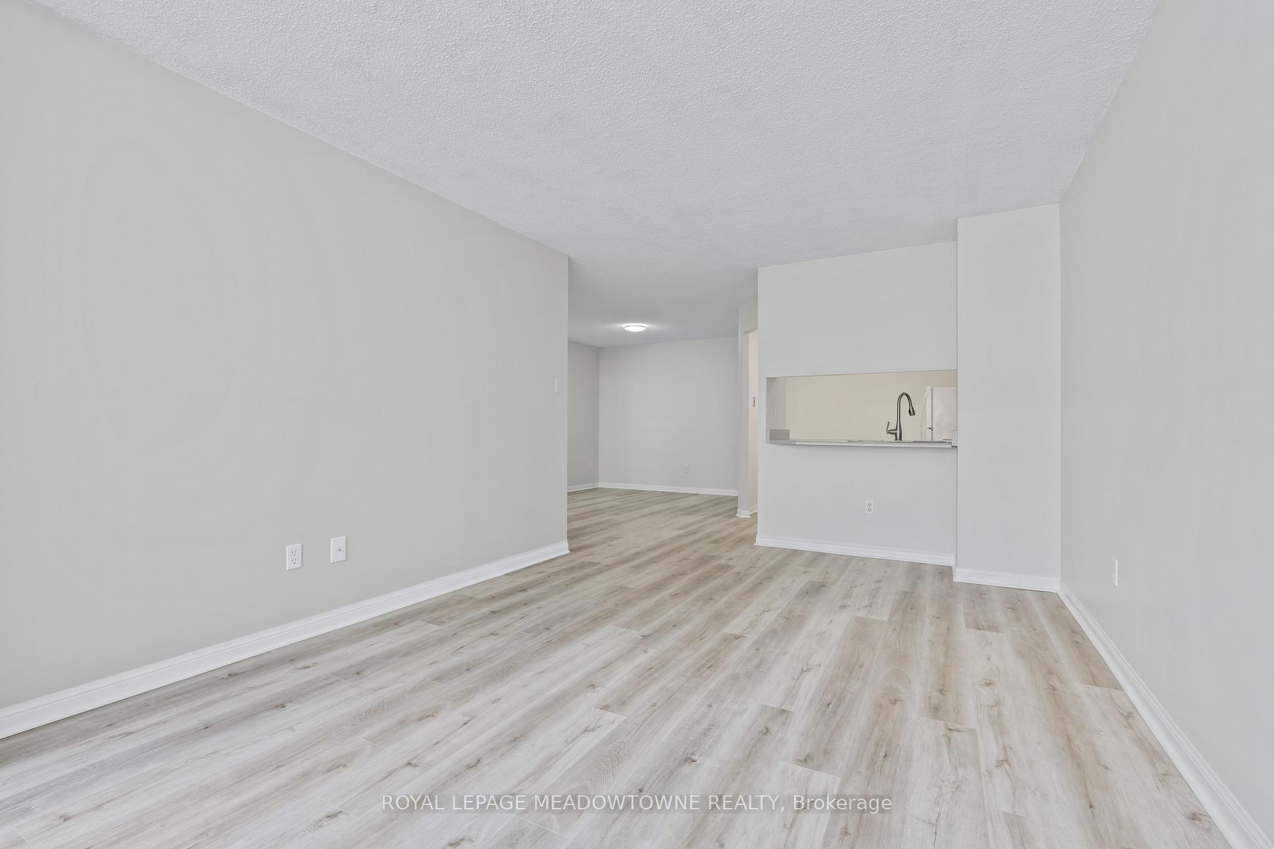 Photo 25 of Unit 104, 10 Laurelcrest Street, Brampton, Queen Street Corridor — HOMEH