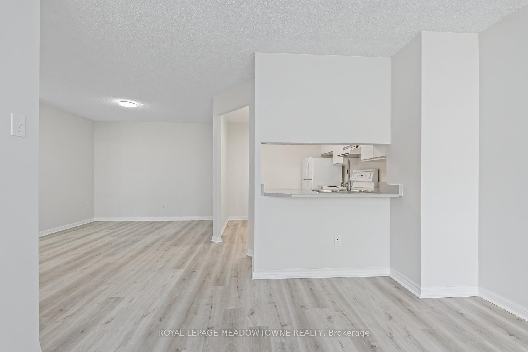 Photo 26 of Unit 104, 10 Laurelcrest Street, Brampton, Queen Street Corridor — HOMEH