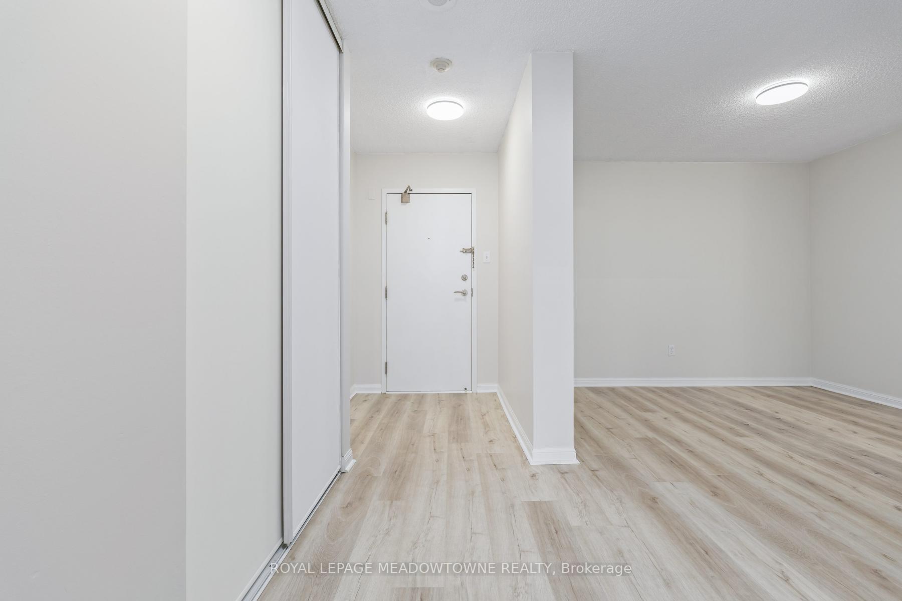 Photo 32 of Unit 104, 10 Laurelcrest Street, Brampton, Queen Street Corridor — HOMEH