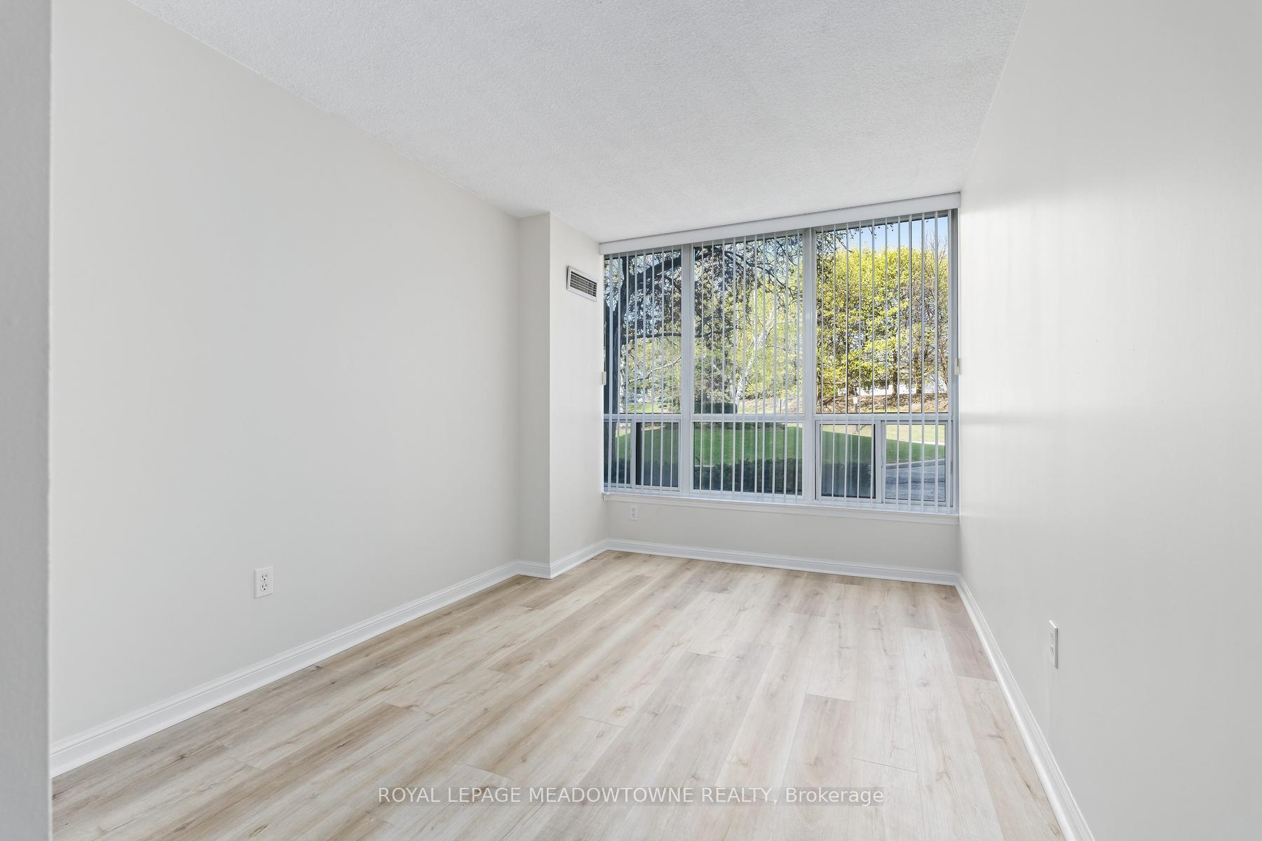 Photo 33 of Unit 104, 10 Laurelcrest Street, Brampton, Queen Street Corridor — HOMEH