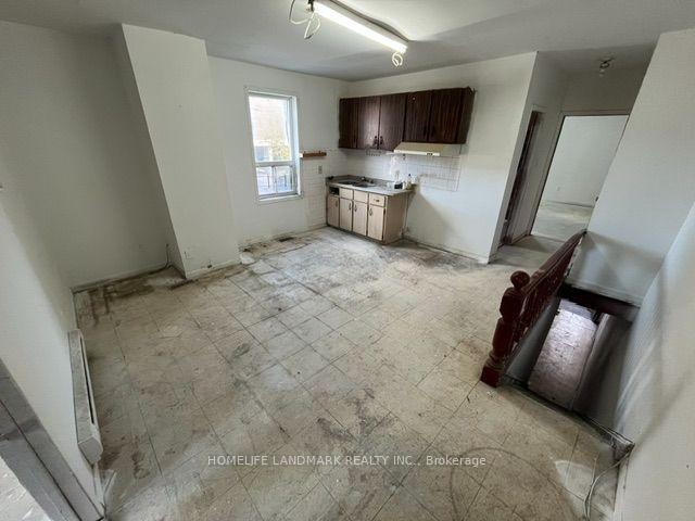 Photo 12 of 673 Gerrard Street E, Toronto, South Riverdale — HOMEH