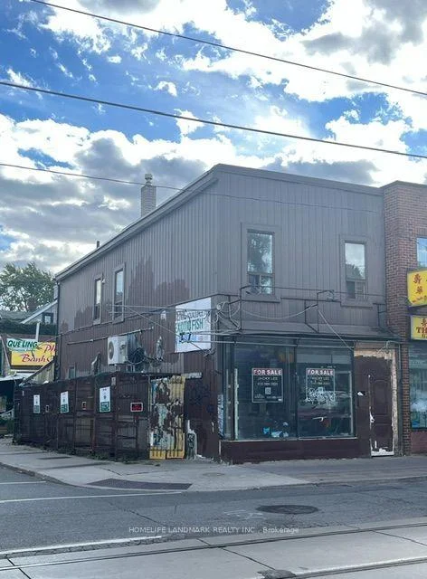 Photo 4 of 673 Gerrard Street E, Toronto, South Riverdale — HOMEH