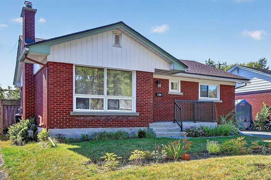 Photo 2 of 964 Connaught Avenue, Ottawa, Queensway Terrace North — HOMEH
