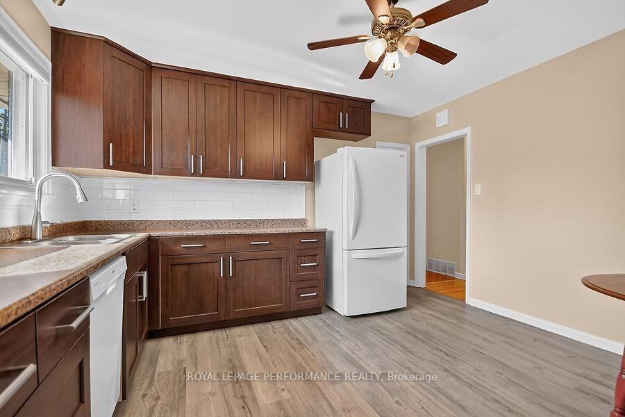 Photo 8 of 964 Connaught Avenue, Ottawa, Queensway Terrace North — HOMEH