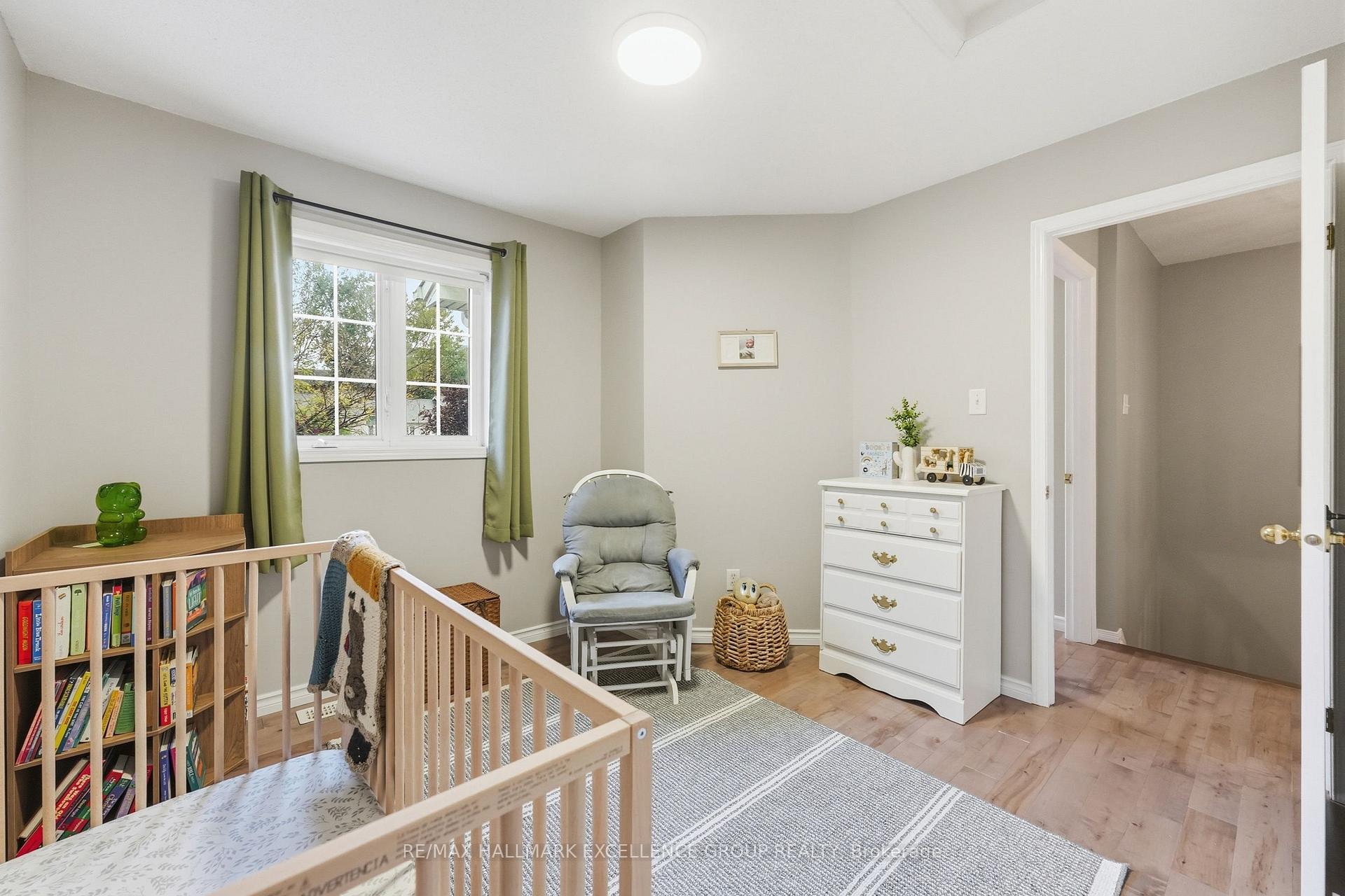 Photo 18 of 54 Carwood Circle, Ottawa, Carson Meadows — HOMEH