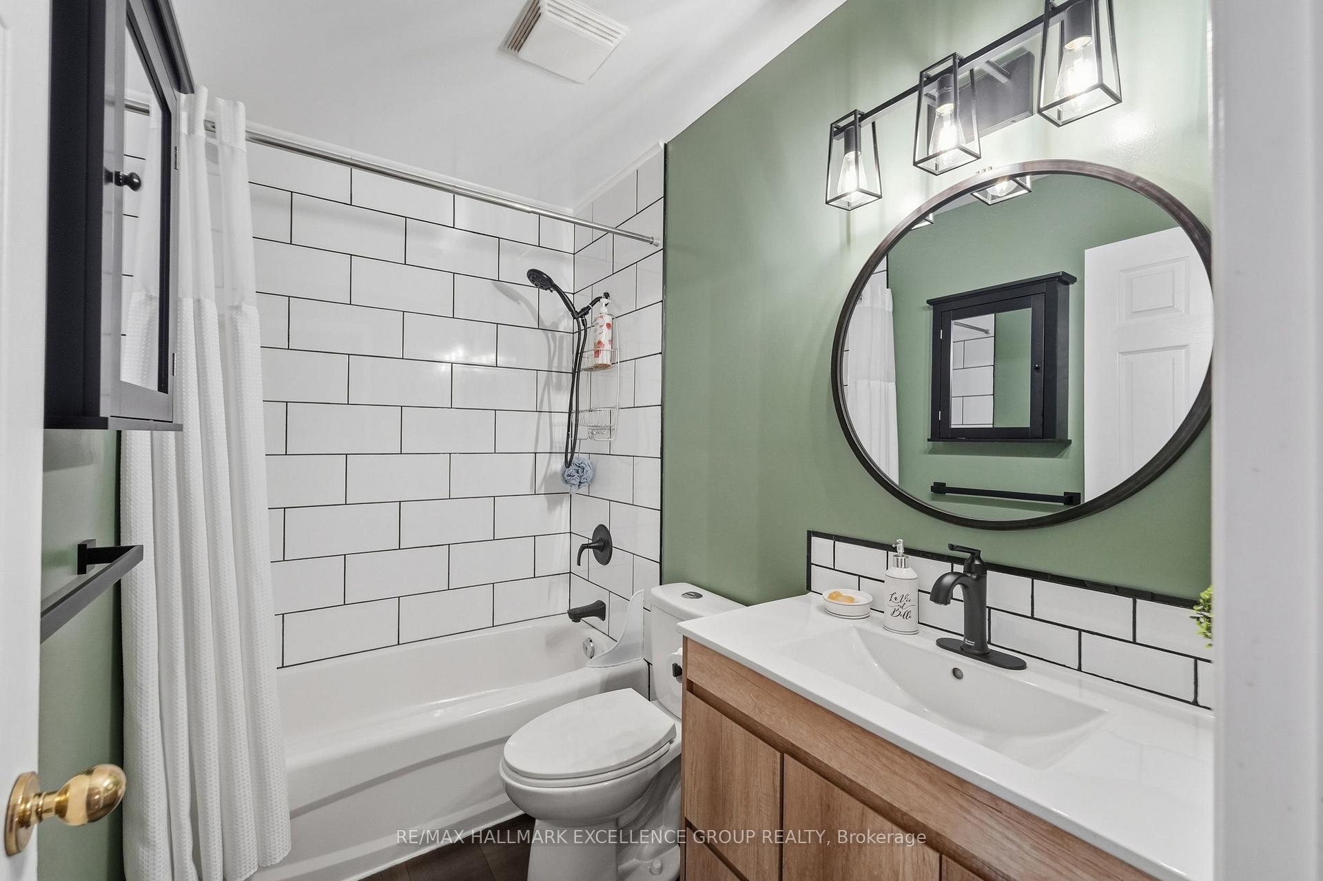 Photo 22 of 54 Carwood Circle, Ottawa, Carson Meadows — HOMEH