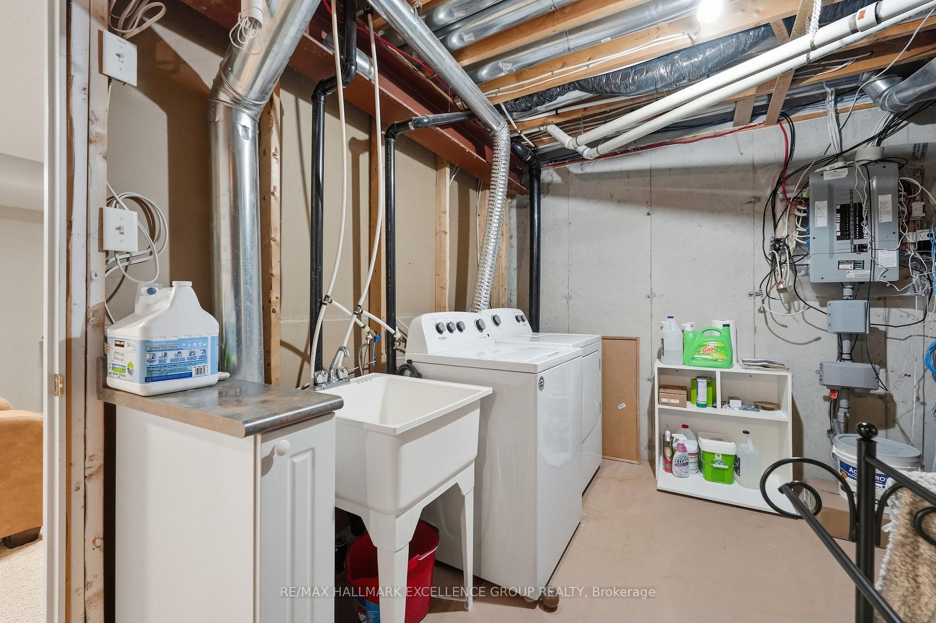 Photo 26 of 54 Carwood Circle, Ottawa, Carson Meadows — HOMEH