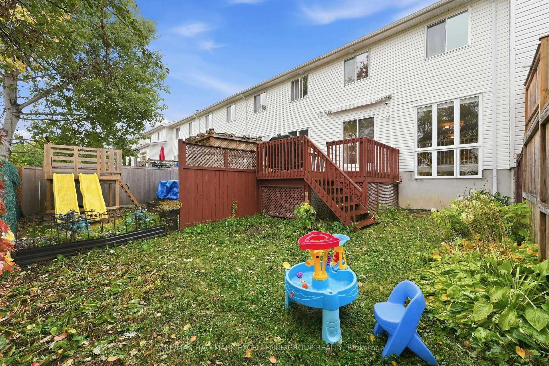 Photo 28 of 54 Carwood Circle, Ottawa, Carson Meadows — HOMEH