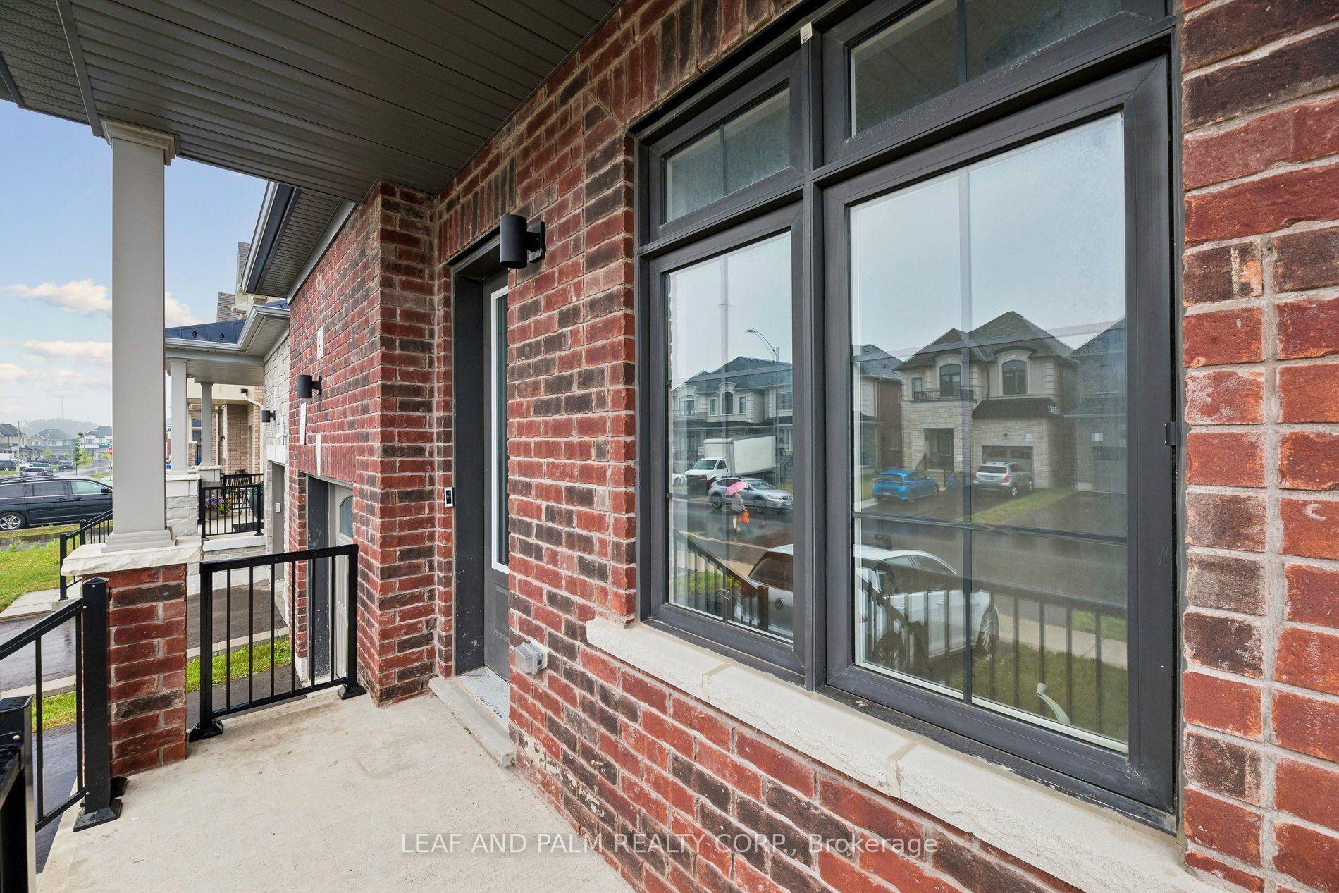 Photo 4 of 42 Northrop Avenue, Clarington, Newcastle — HOMEH
