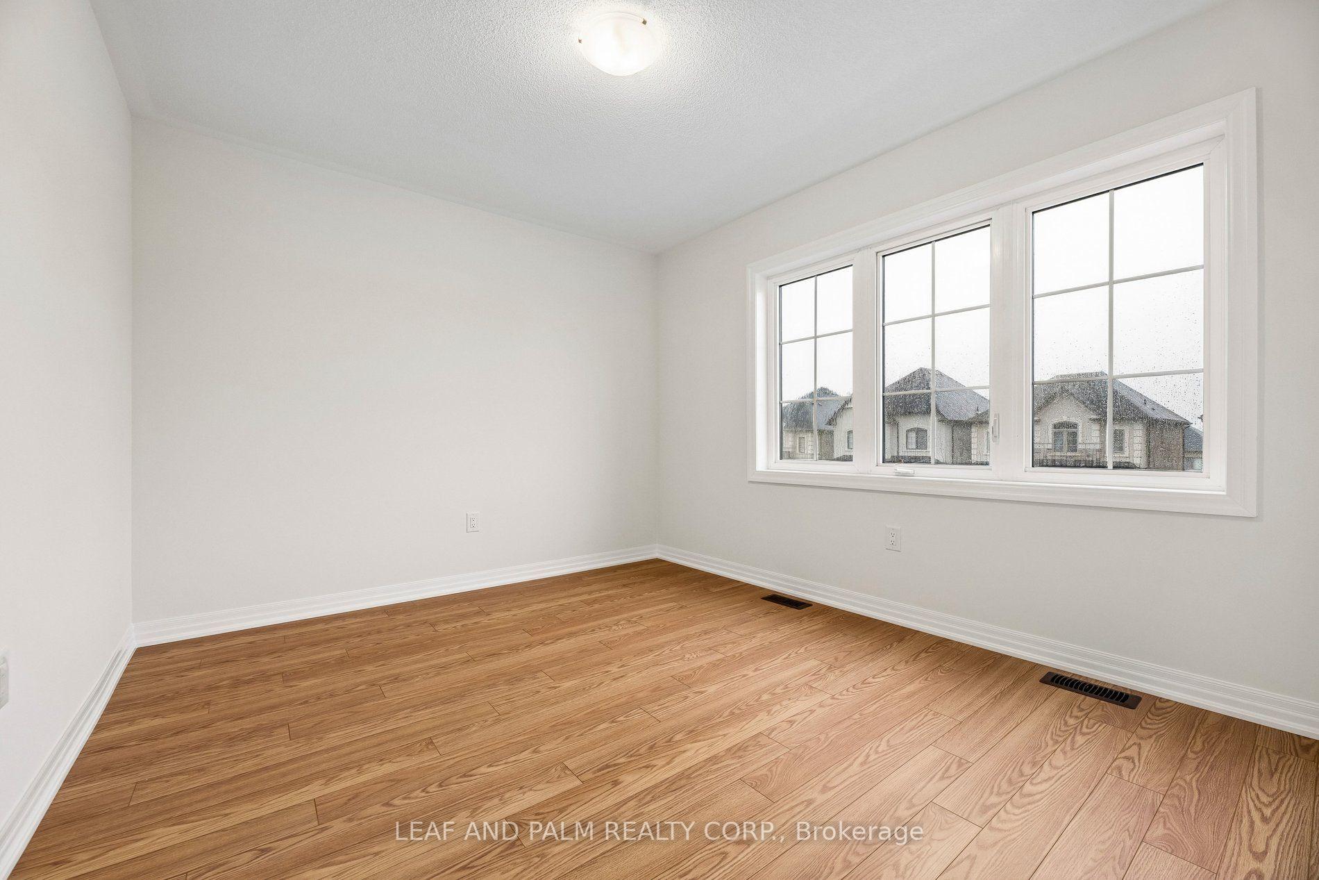 Photo 21 of 42 Northrop Avenue, Clarington, Newcastle — HOMEH