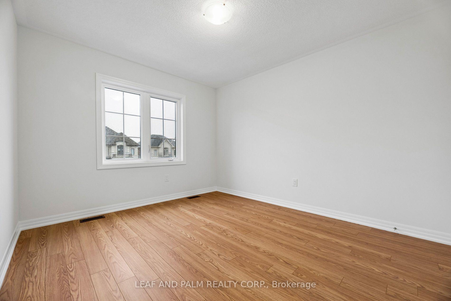 Photo 23 of 42 Northrop Avenue, Clarington, Newcastle — HOMEH