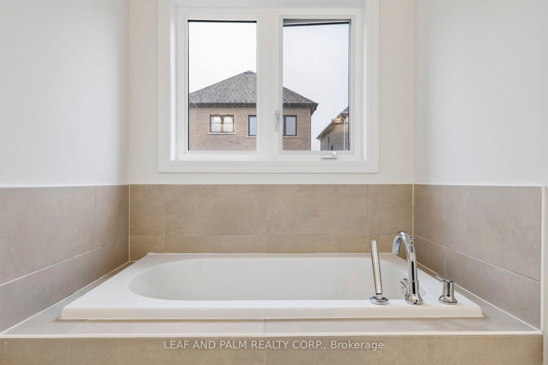 Photo 35 of 42 Northrop Avenue, Clarington, Newcastle — HOMEH