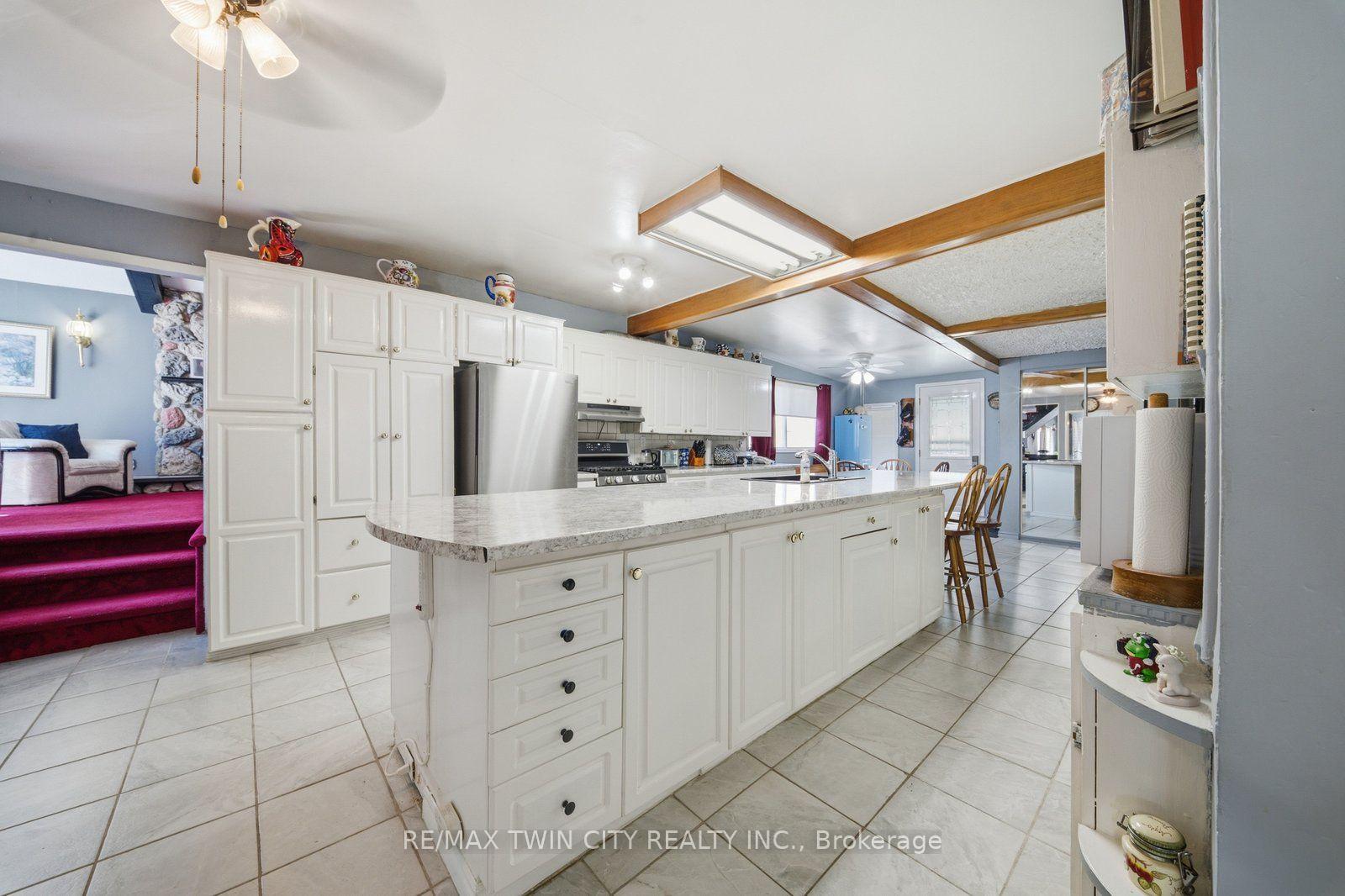 Photo 7 of 986 Colborne Street, Brantford, Echo Place — HOMEH