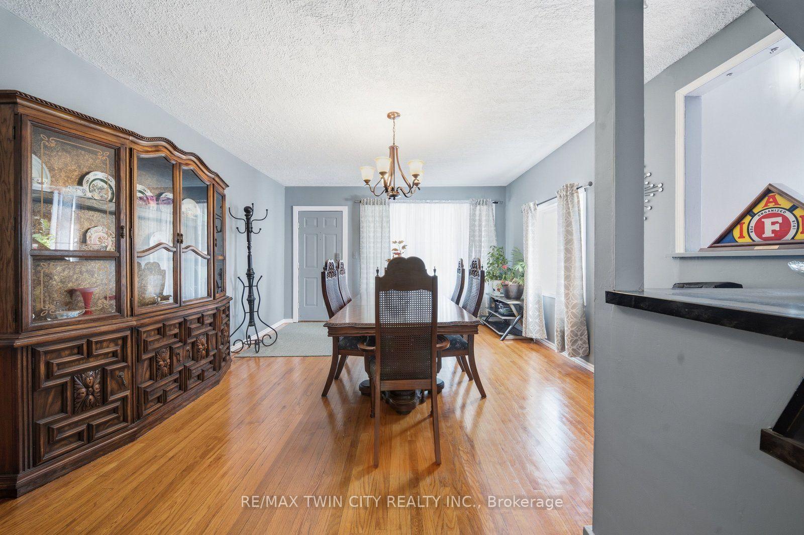 Photo 14 of 986 Colborne Street, Brantford, Echo Place — HOMEH