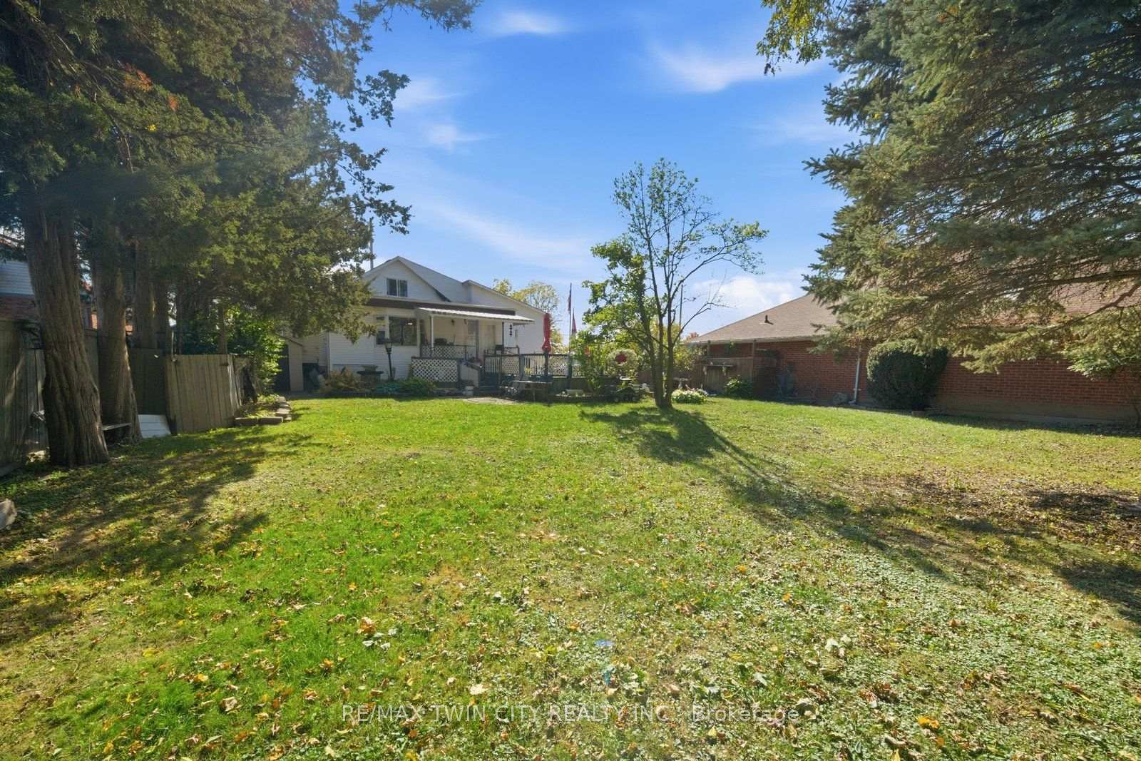 Photo 29 of 986 Colborne Street, Brantford, Echo Place — HOMEH