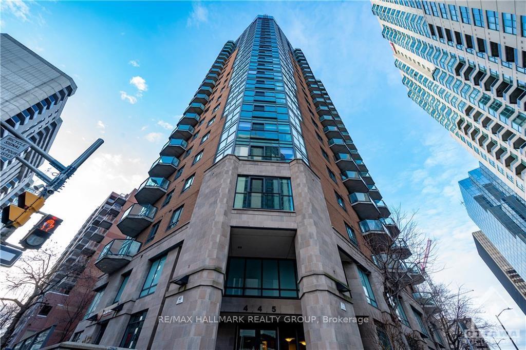 Photo of Unit 1405, 445 Laurier Avenue W