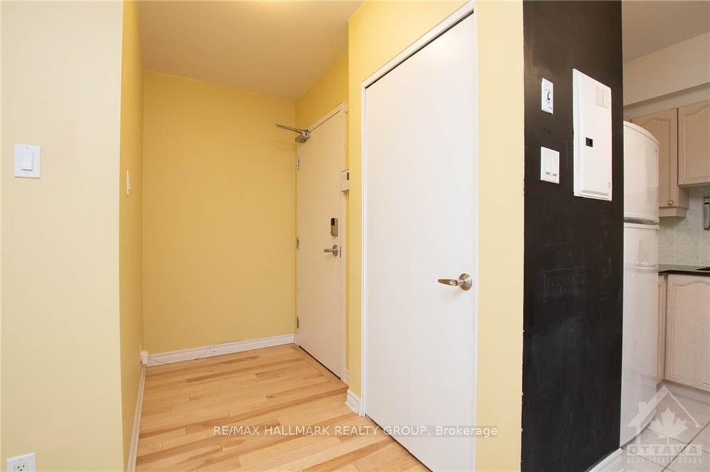 Photo 11 of Unit 1405, 445 Laurier Avenue W, Ottawa, Ottawa Centre — HOMEH