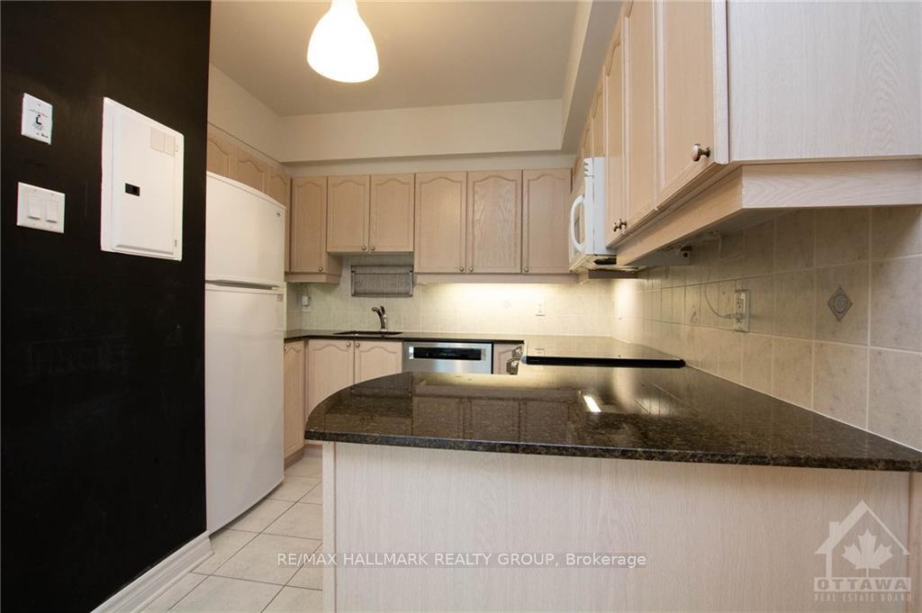 Photo 15 of Unit 1405, 445 Laurier Avenue W, Ottawa, Ottawa Centre — HOMEH