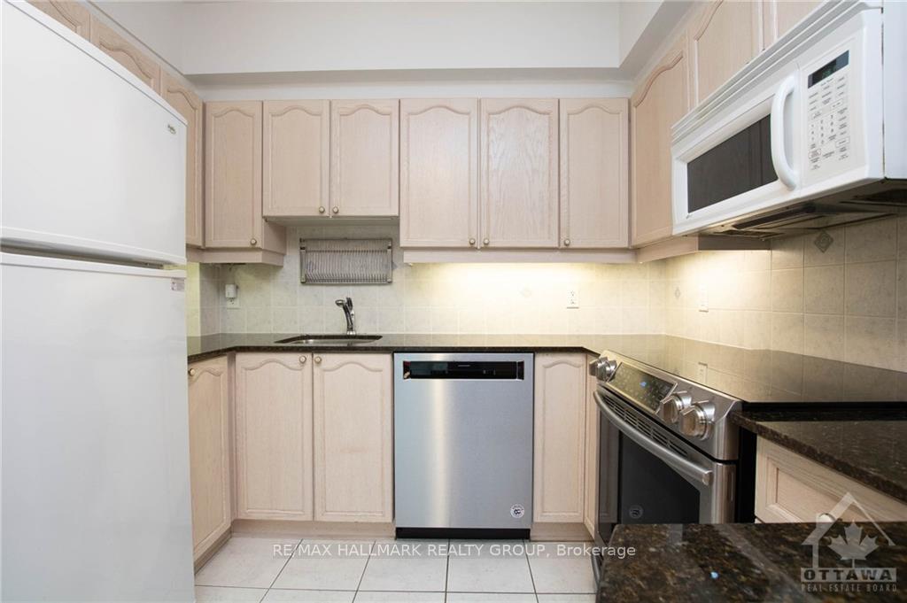 Photo 16 of Unit 1405, 445 Laurier Avenue W, Ottawa, Ottawa Centre — HOMEH