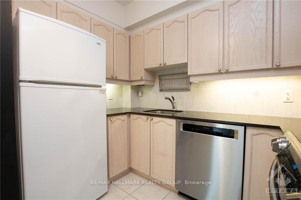 Photo 17 of Unit 1405, 445 Laurier Avenue W, Ottawa, Ottawa Centre — HOMEH