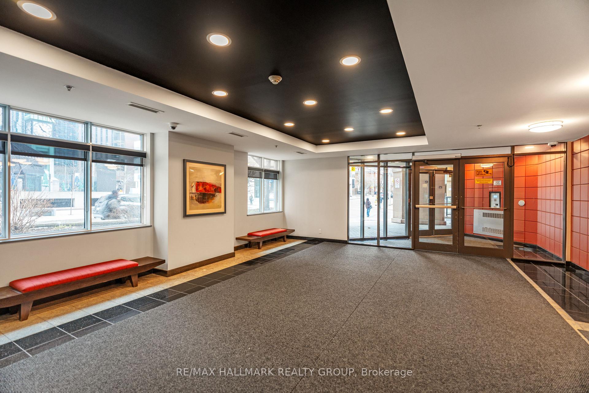 Photo 5 of Unit 1405, 445 Laurier Avenue W, Ottawa, Ottawa Centre — HOMEH