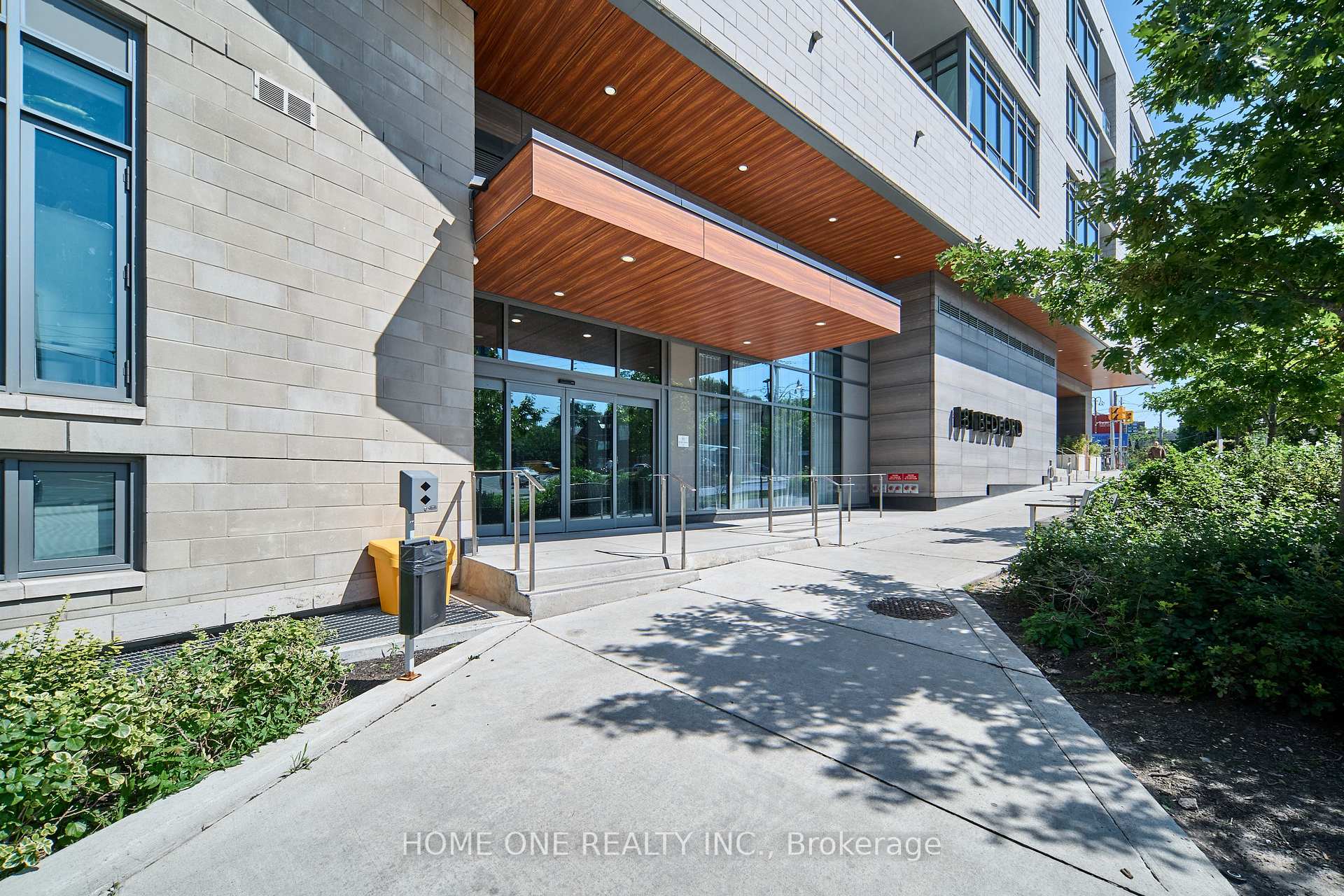Photo 2 of Unit 404, 181 Bedford Road, Toronto, The Annex — HOMEH