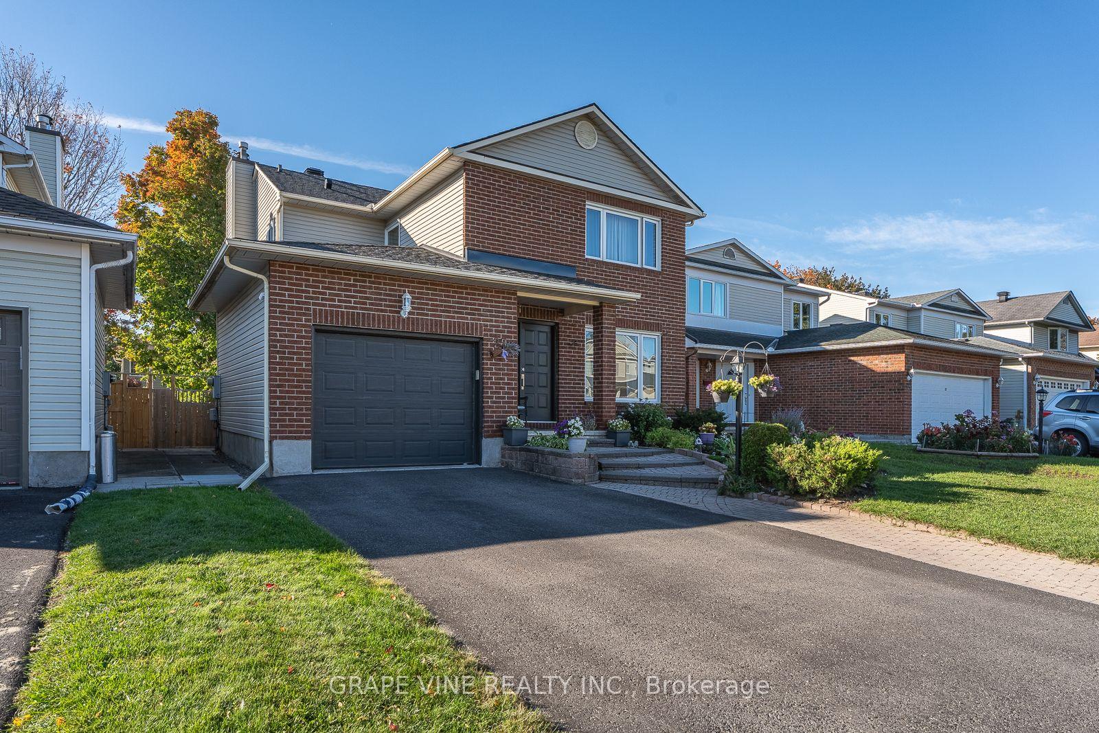 Photo 3 of 25 Wheeler Street, Ottawa, Barrhaven - Cedargrove/Fraserdale — HOMEH