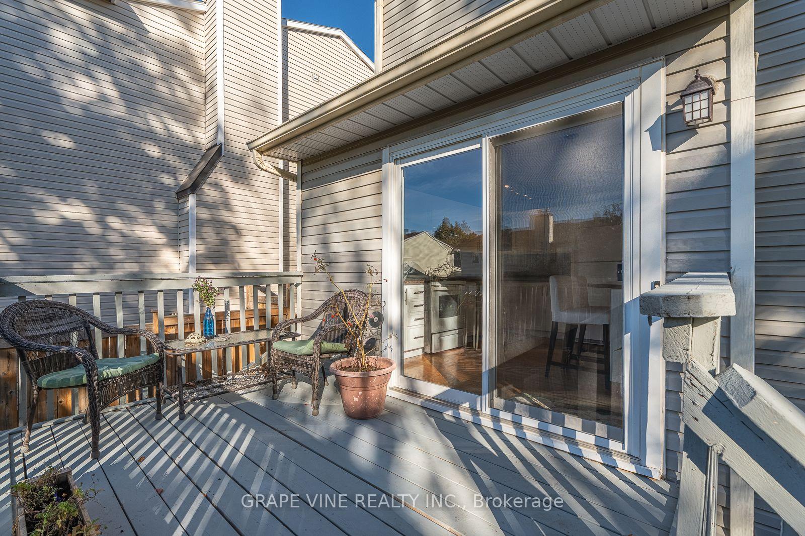 Photo 10 of 25 Wheeler Street, Ottawa, Barrhaven - Cedargrove/Fraserdale — HOMEH