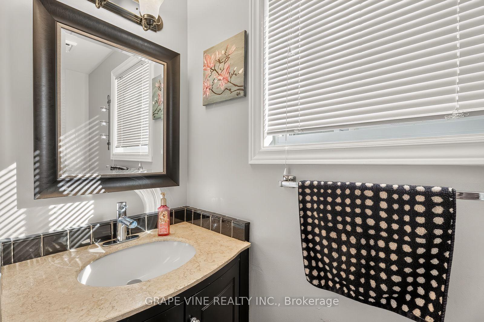 Photo 14 of 25 Wheeler Street, Ottawa, Barrhaven - Cedargrove/Fraserdale — HOMEH