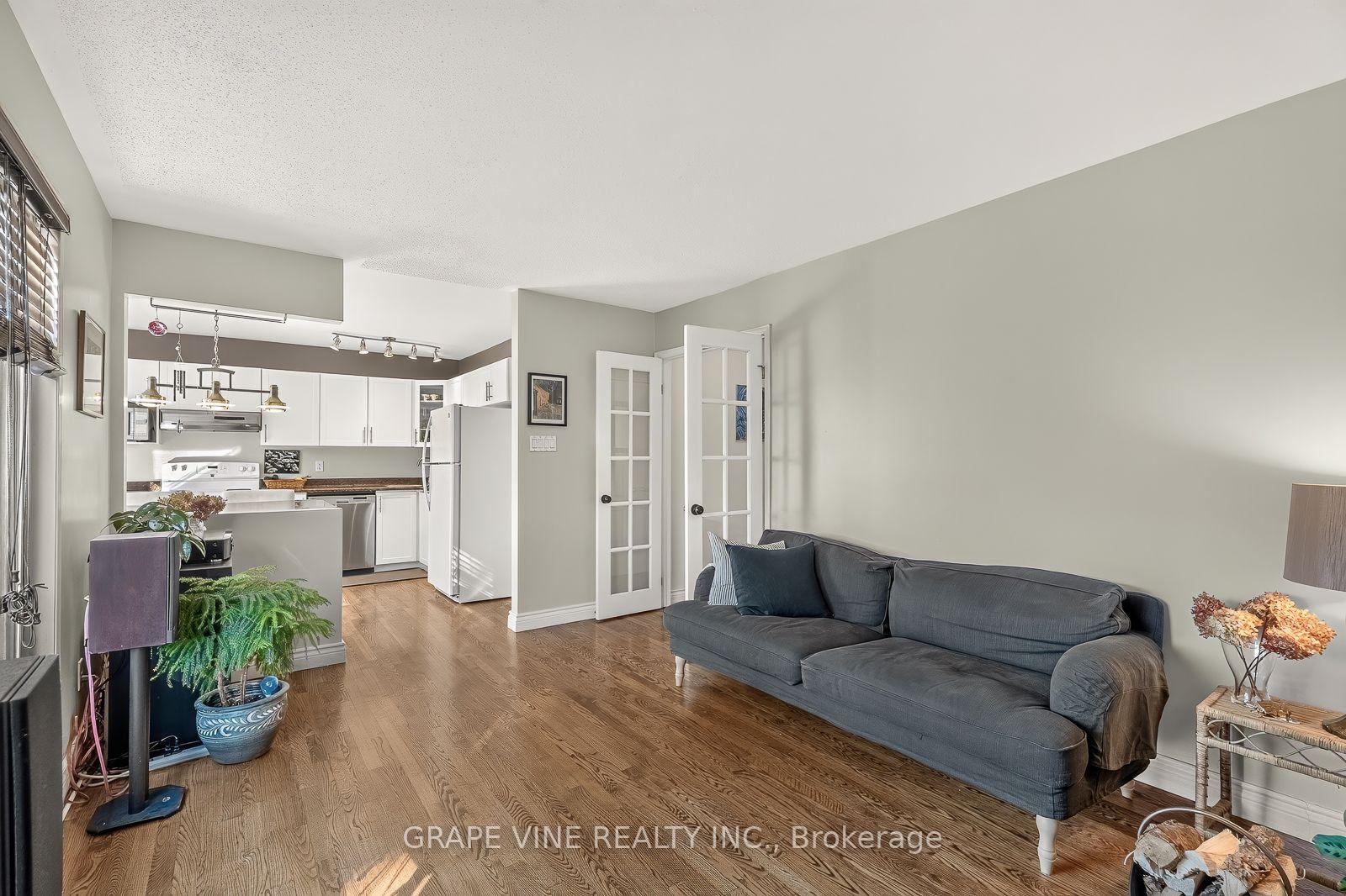 Photo 23 of 25 Wheeler Street, Ottawa, Barrhaven - Cedargrove/Fraserdale — HOMEH