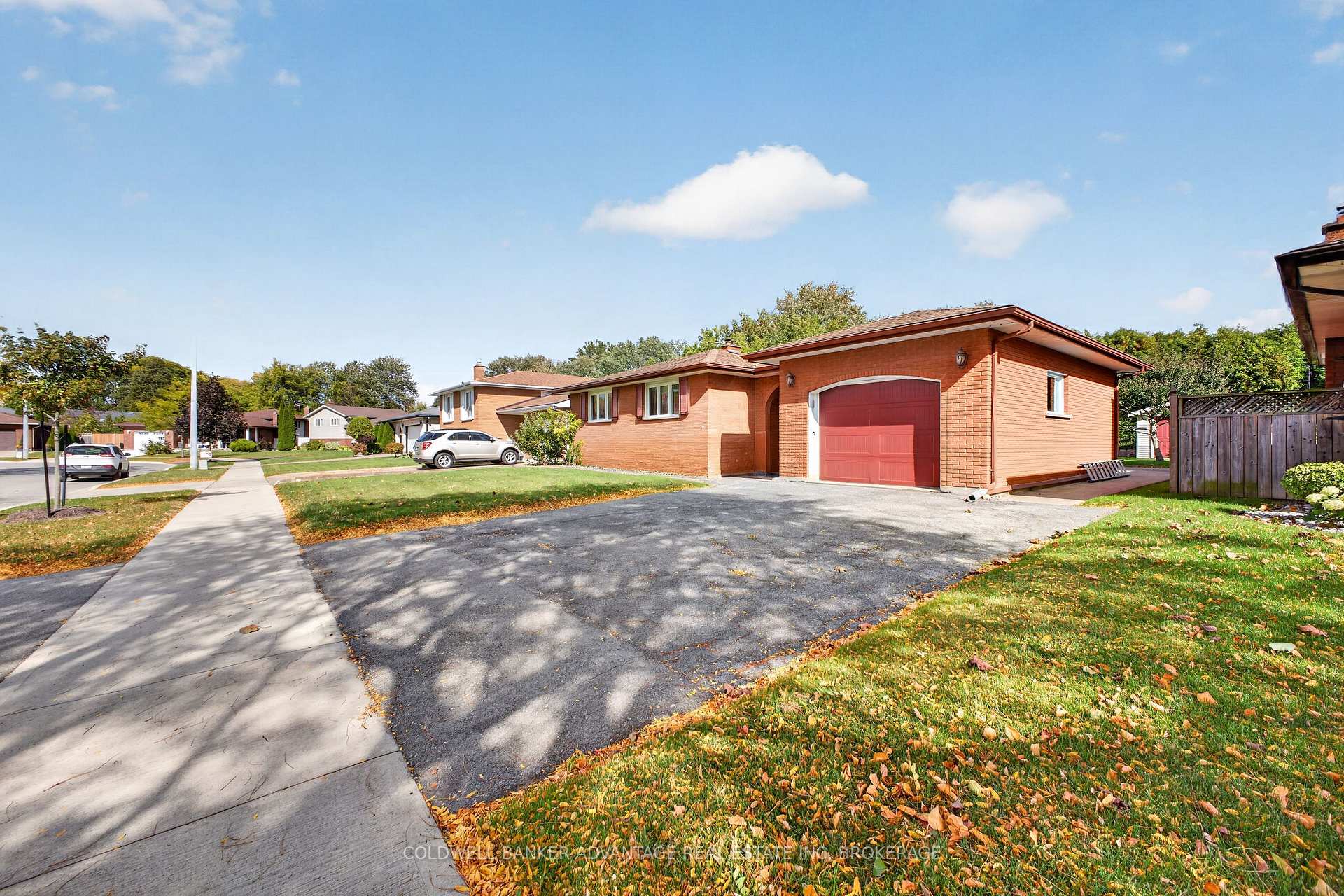 Photo 3 of 28 Glenpark Court, Welland, Prince Charles — HOMEH