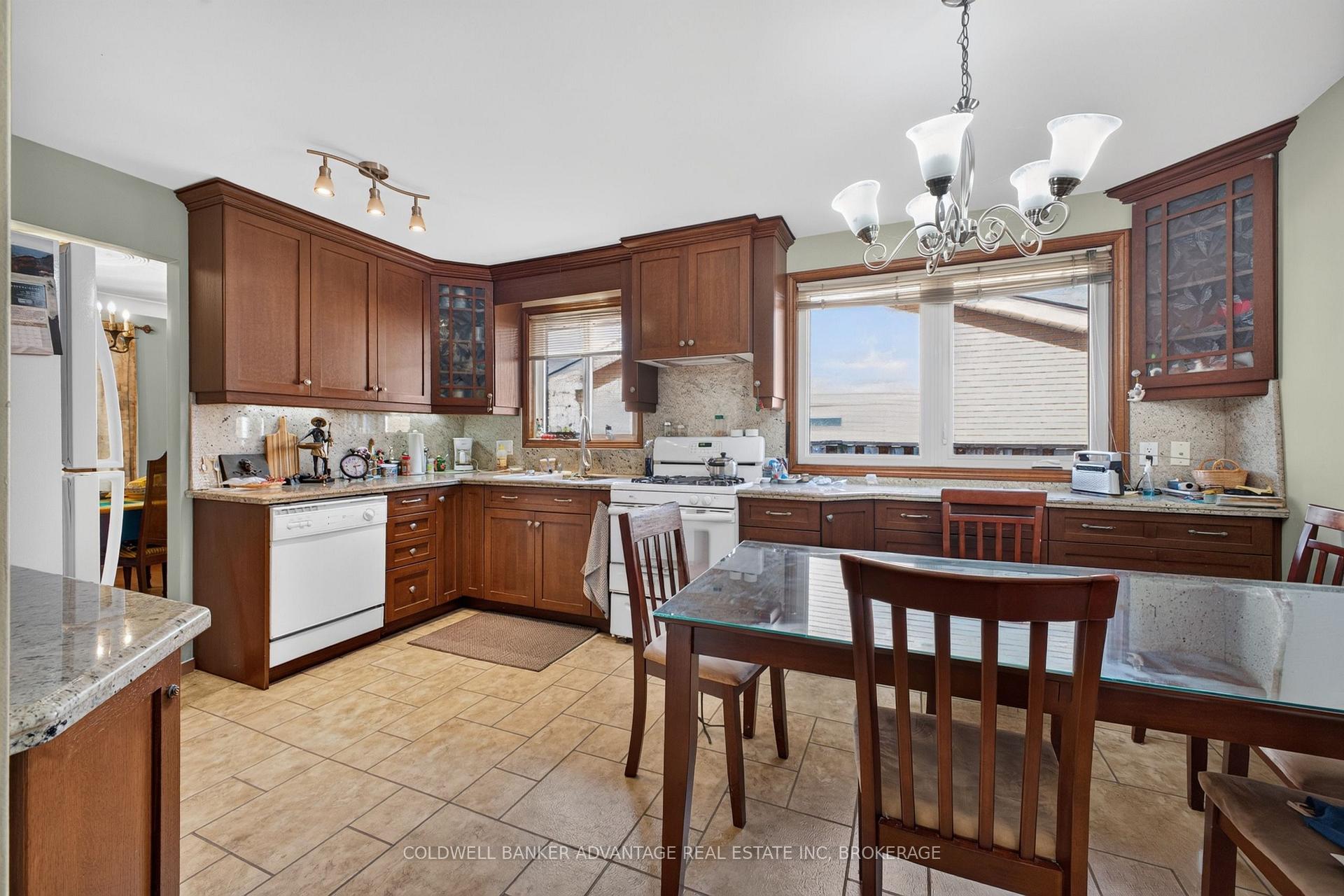 Photo 5 of 28 Glenpark Court, Welland, Prince Charles — HOMEH